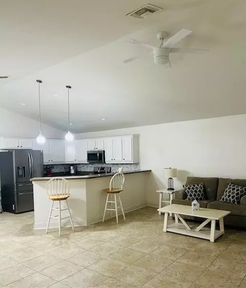 5946 SE Inez Ave, Stuart, FL 34997