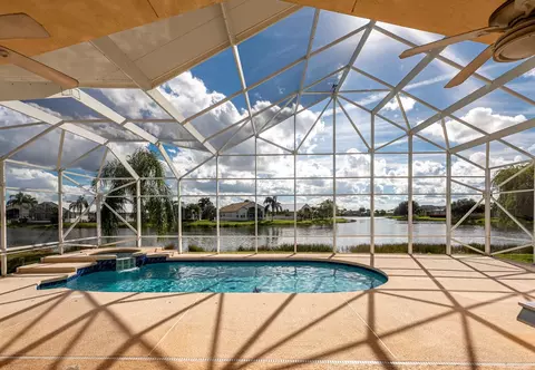 125 NW Madison Ct, Port Saint Lucie, FL 34986