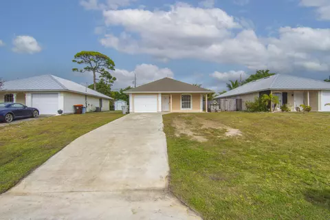 426 15th Ln SW, Vero Beach, FL 32962