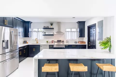 6370 Plunkett St, Hollywood, FL 33023