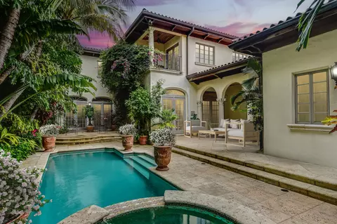 446 Brazilian Ave, Palm Beach, FL 33480