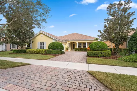 5422 Barbados Sq, Vero Beach, FL 32967
