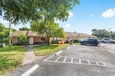 4627 Orleans Ct #A, West Palm Beach, FL 33415
