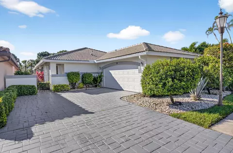 7876 Glen Garry Ln, Delray Beach, FL 33446