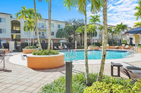 9901 Baywinds Dr #3305, West Palm Beach, FL 33411
