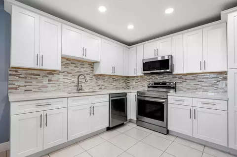 1740 NW 19th Ter #204, Delray Beach, FL 33445