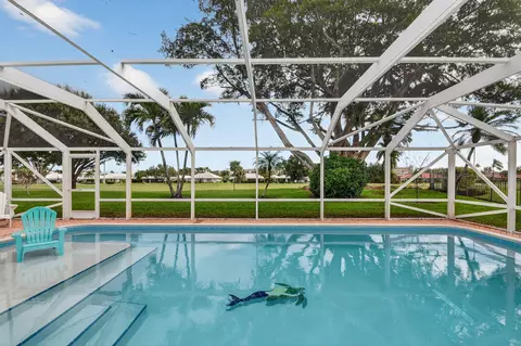 224 Orange Tree Dr, Atlantis, FL 33462