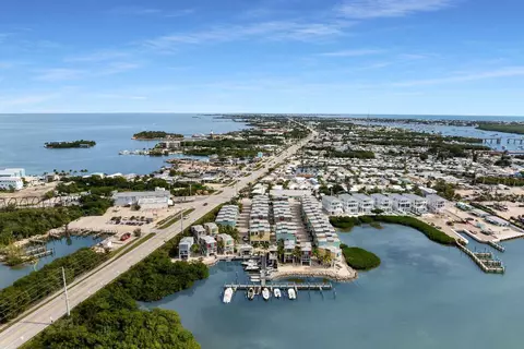 101 11th St #19, Marathon, FL 33050