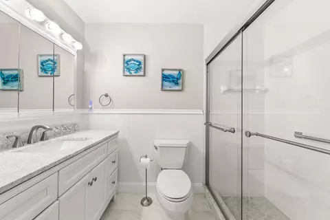 Bath - 175 High Point Ter E #D, Delray Beach, FL 33445 photo 1 of 2