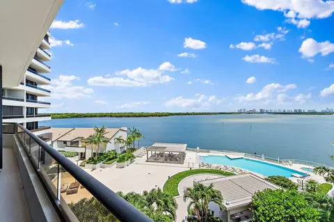100 Lakeshore Dr #457, North Palm Beach, FL 33408