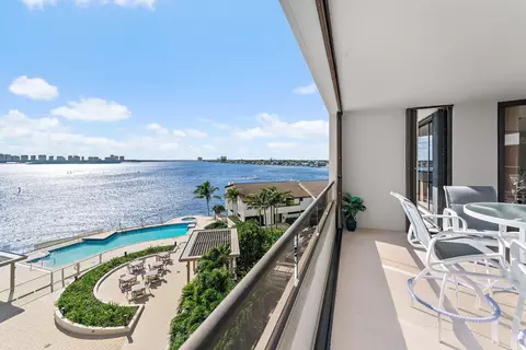 100 Lakeshore Dr #457, North Palm Beach, FL 33408