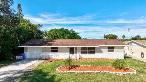 1769 SE Madison St, Stuart, FL 34997