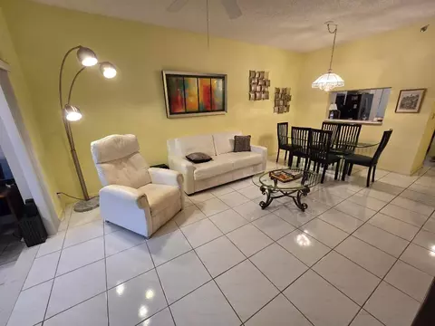 5084 Rose Hl #1103, Boynton Beach, FL 33437