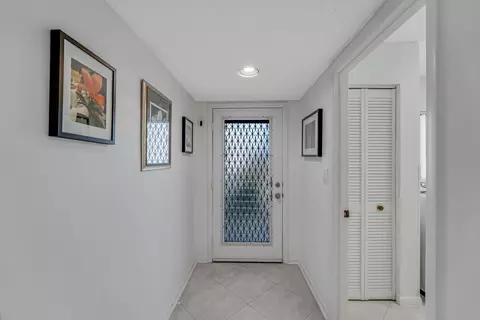 15301 Pembridge Ave #49, Delray Beach, FL 33484