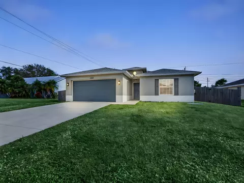 1633 SW Diamond St, Port Saint Lucie, FL 34953