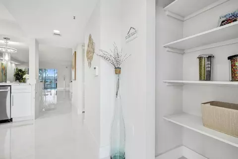 14111 Royal Vis #305, Delray Beach, FL 33484