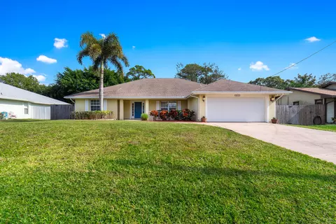 6012 Bamboo Dr, Fort Pierce, FL 34982