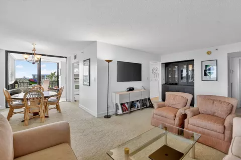 7835 Lakeside #972, Boca Raton, FL 33434