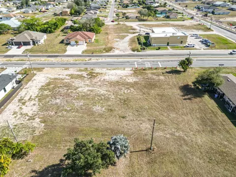 1616 Andalusia Blvd, Cape Coral, FL 33909