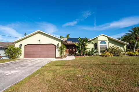 381 SW Lucero Dr, Port Saint Lucie, FL 34983