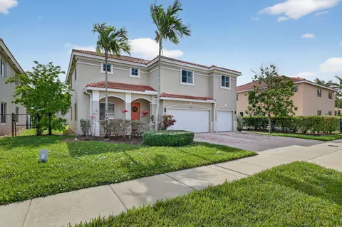 1470 NW 206th Ter, Miami Gardens, FL 33169