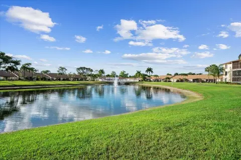 827 Sky Pne #G1, Greenacres, FL 33415
