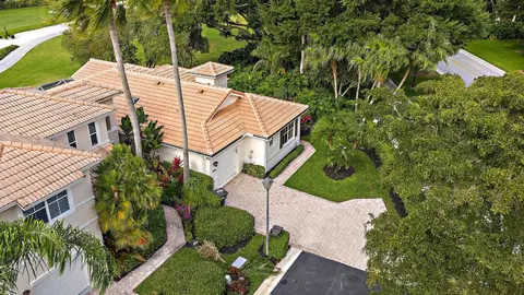 8205 Sandpiper Way, West Palm Beach, FL 33412