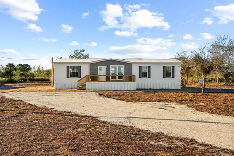 17026 NW 300th St, Okeechobee, FL 34972