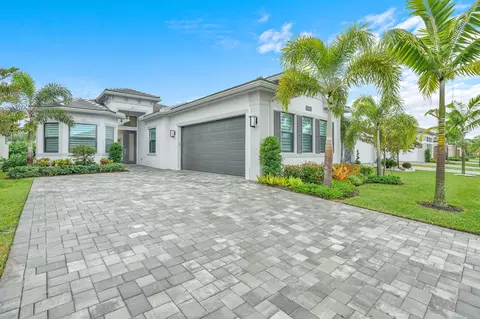 9802 Turning Bluff Ln, Boynton Beach, FL 33473