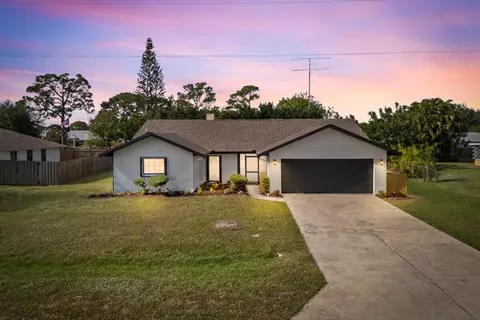 5310 Echo Pines Cir E, Fort Pierce, FL 34951