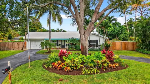 525 Sunset Rd, Boynton Beach, FL 33435
