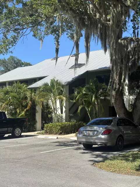 5270 SE Seascape Way #102, Stuart, FL 34997