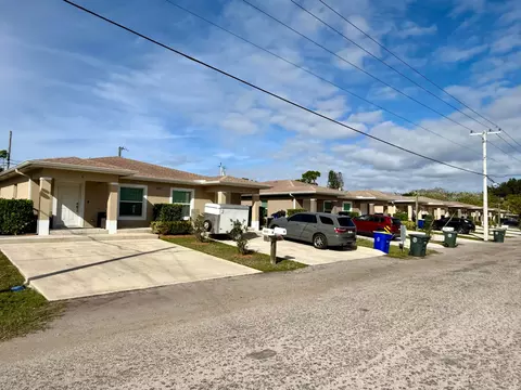 3531 S 7th S St, Fort Pierce, FL 34982