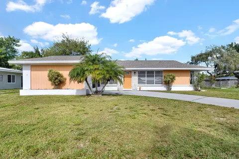 153 NE Tunison Ave, Port Saint Lucie, FL 34983