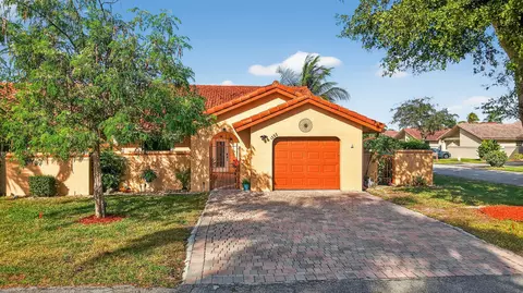 1290 NW 21st Ter, Delray Beach, FL 33445