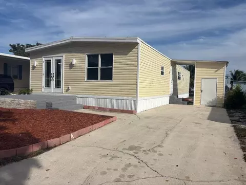 4916 NW 2nd Ave, Pompano Beach, FL 33064