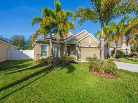 8095 Westfield Cir, Vero Beach, FL 32966