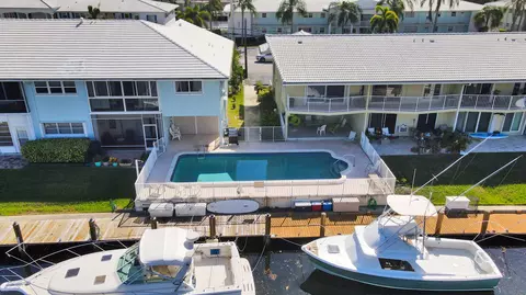 Exterior - 2311 NE 36th St #2F, Lighthouse Point, FL 33064 photo 3 of 5