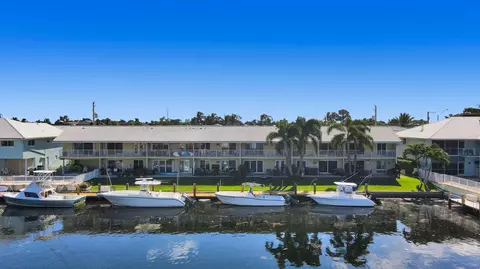 2311 NE 36th St #2F, Lighthouse Point, FL 33064