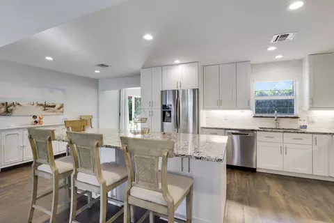 424 Ebbtide Dr, North Palm Beach, FL 33408