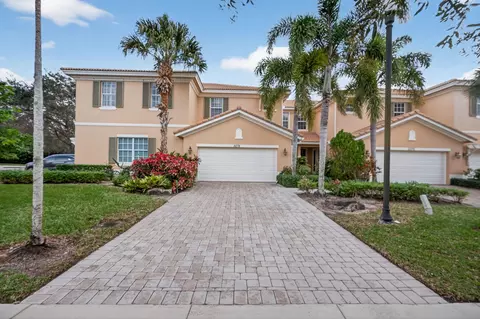 5072 Dulce Ct, Palm Beach Gardens, FL 33418