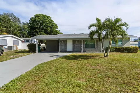103 Beach Ave, Port Saint Lucie, FL 34952
