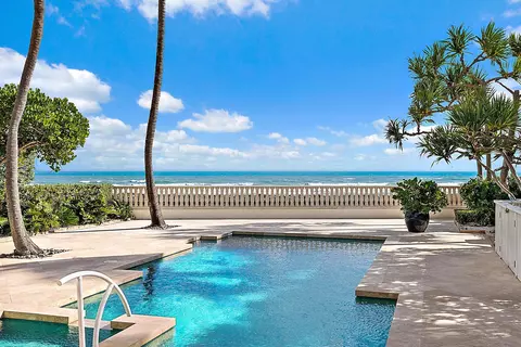 712 Ocean Dr, Juno Beach, FL 33408