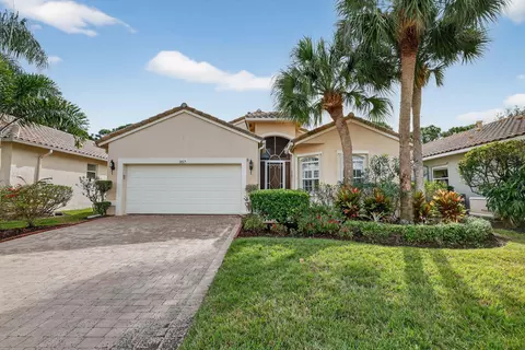 357 NW Springview Loop, Port Saint Lucie, FL 34986