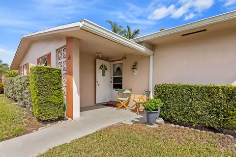 2747 Dudley Dr E #A, West Palm Beach, FL 33415