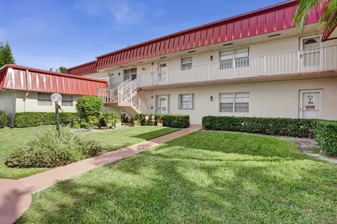 12014 Greenway #206, Royal Palm Beach, FL 33411