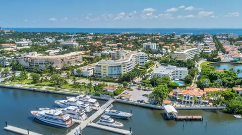 389 S Lake Dr #2H, Palm Beach, FL 33480