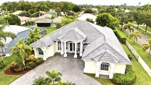 113 Sugarwood, Royal Palm Beach, FL 33411