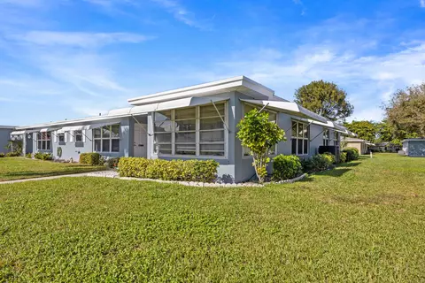 275 High Point Ct #D, Boynton Beach, FL 33435