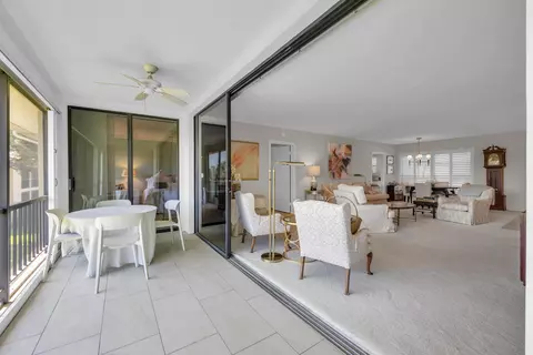 Exterior - 4 SE Turtle Creek Dr #E, Jupiter, FL 33469 photo 3 of 4